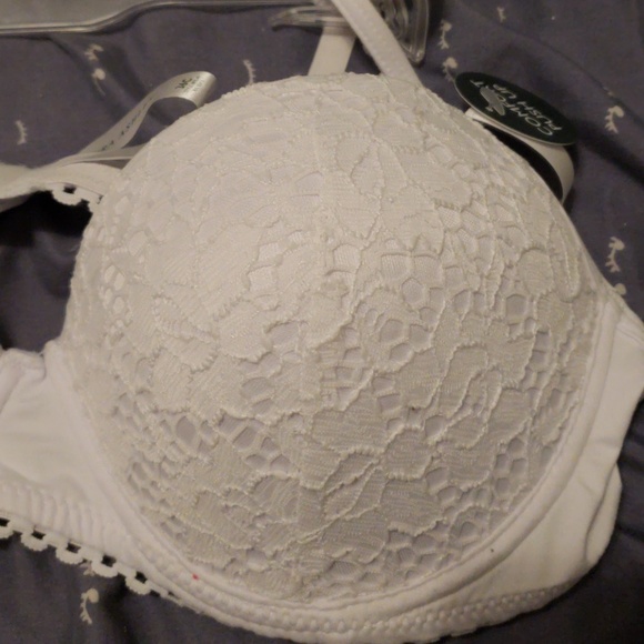 Bra - Picture 3 of 4